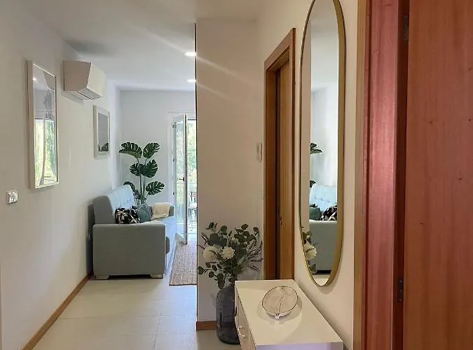 Placido River House *